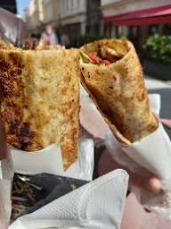 Uskumru Izgara- Grilled Mackarel Fish Wrap